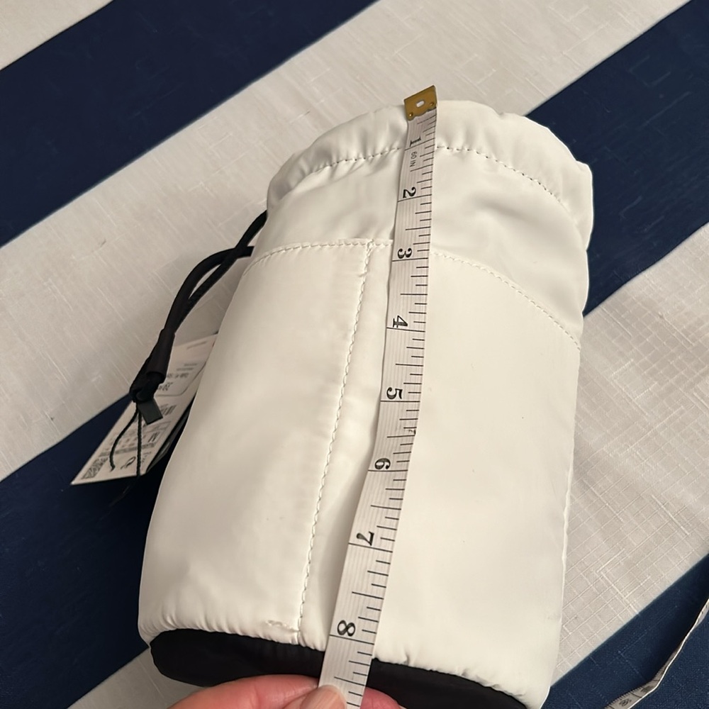 ZARA quilted toiletry bag - Picture 8 of 9